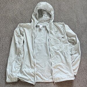Gymshark Men's Lightweight Hooded Windbreaker in Light Gray
